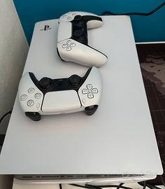 Bundle PS5 – 2 Controller e Giochi (trattabile)