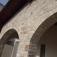 Pietra naturale effetto muro a secco