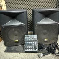 Impianto karaoke completo Img  casse mixer e micro