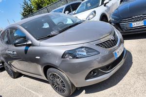 Lancia Ypsilon 1.0 FireFly 5 porte S&S Hybrid Gold