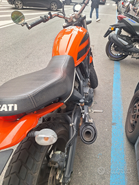 Scrambler ducati 400