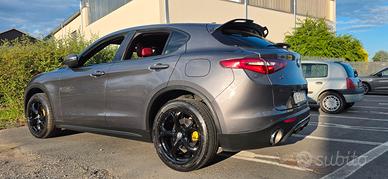 Stelvio veloce 280cv