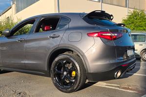 Stelvio veloce 280cv