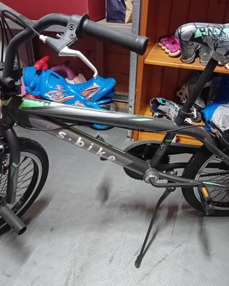 BICICLETTA BMX