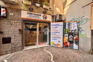 NEGOZIO A PORTICI