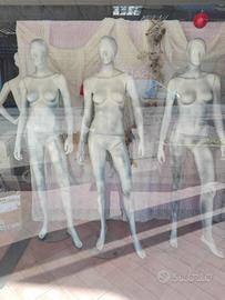 MANICHINO DONNA VETRINA / SARTORIA 