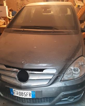Mercedes classe b da ripristino
