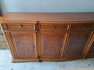Mobile credenza