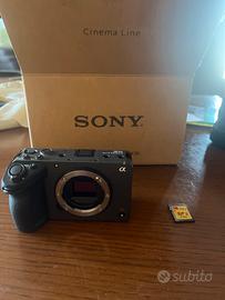 SONY FX30 BODY + 2 BATTERIE