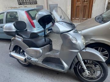 Scarabeo 500 anno 2004