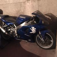 Yamaha R1 98