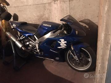 Yamaha R1 98