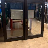 Finestra in legno doppio vetro