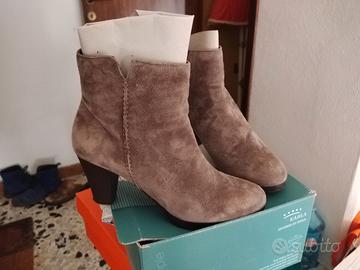 Stivaletti donna camoscio