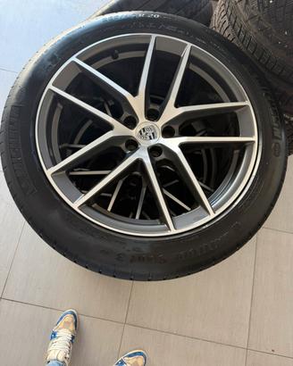 Cerchi 20 pollici porsche macan 2023