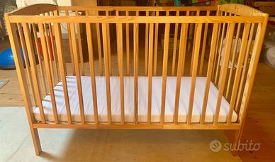 Lettino 0-2 anni con materasso in fibra di cocco