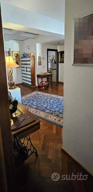 Immobile in asta di 144 m² con più di 5 locali a P - Vista 6