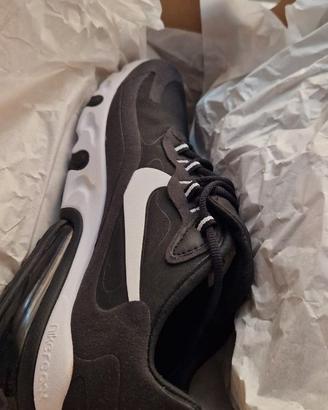 Nike Air Max 270 REACT