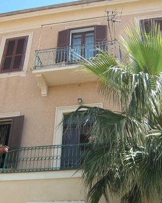 Appartamento in villino liberty