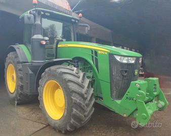 trattore JOHN DEERE 8370 R