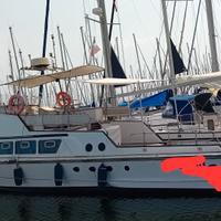 Barca legno cabinata