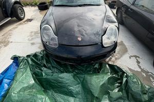 Porsche 996 incidentata