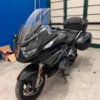 BMW R 1250 RT anno 2022 - Bauli completi