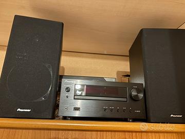 Stereo pioneer