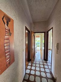 Appartamento di 170 m² con 5 locali e box auto a R