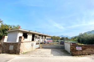 Casa Indipendente con Terreno di circa 4000 mq