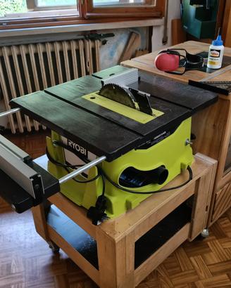 Sega da banco RYOBI RTS1800EF