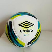 Pallone calcio Umbro Neo x elite
