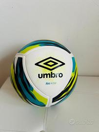 Pallone calcio Umbro Neo x elite