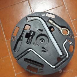 Cric + accessori Fiat Punto Star anno 1998.