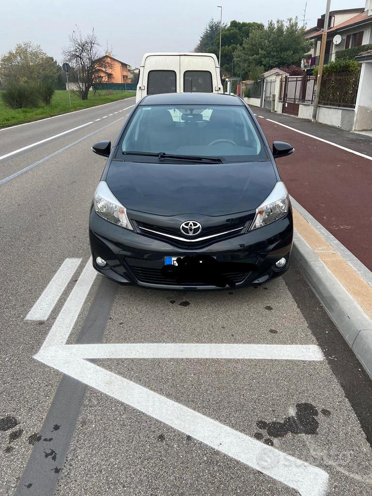 Toyota Yaris 2014 photo 4
