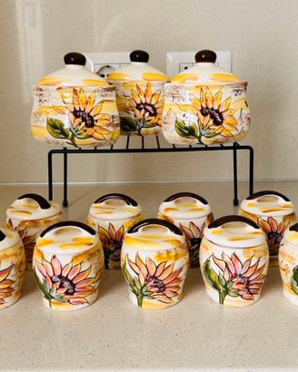 Set vintage di barattoli in ceramica decorata
