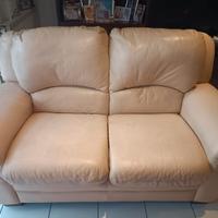 Divani Chatodax in pelle beige