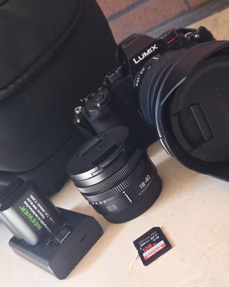 PANASONIC LUMIX S5D + OTTICHE ED ACCESSORI