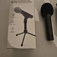 microfono Samson Q2U, con accessori