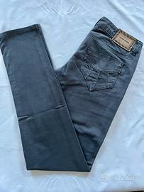 Pantaloni a vita bassa grigio medio