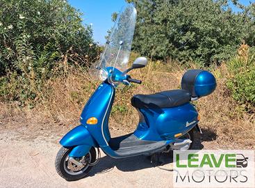 Piaggio Vespa 125 ET4 (M1579)