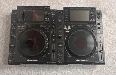 Coppia Pioneer CDJ-2000 + borse UDG + Decksaver