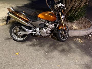 Honda hornet 600