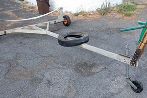 carrello alaggio per derive o piccolo gommone