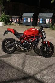 ducati monster 797  A2