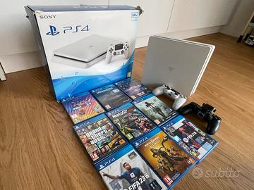 PS4 500 GB bianca + 2 Controller + 10 Giochi
