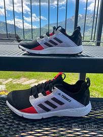 Scarpe da trail running Adidas Terrex Agravic