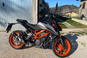 KTM DUKE 390 - anno 2023 - 6340 km