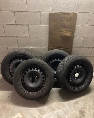 Gomme invernali + Cerchi 205/60/R16