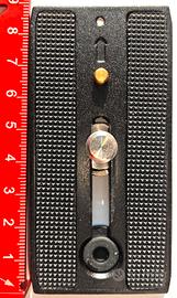 Piastra rapida testa treppiede Manfrotto Nuova 3/8